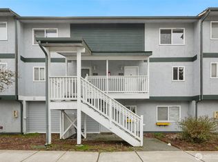 8823 Holly Dr APT A204, Everett, WA 98208