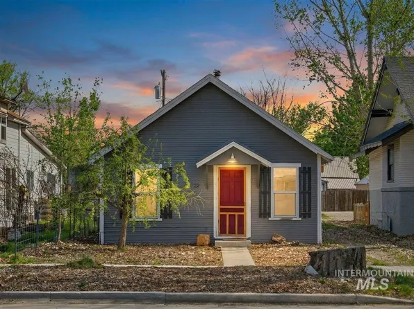 722 S Washington Ave, Emmett, ID 83617