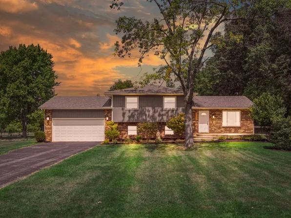 7570 Lee Rd, Westerville, OH 43081
