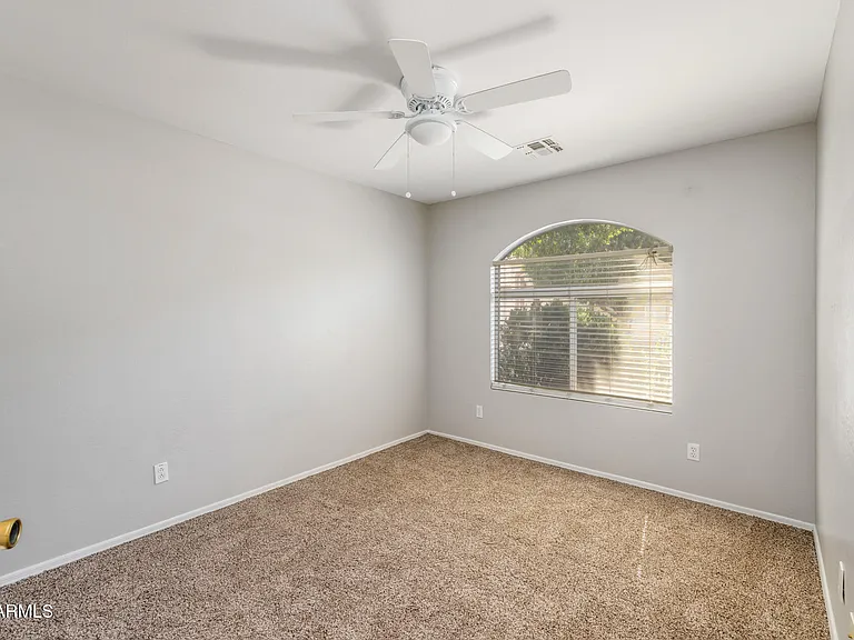 6640 E Russell St — Photo 16