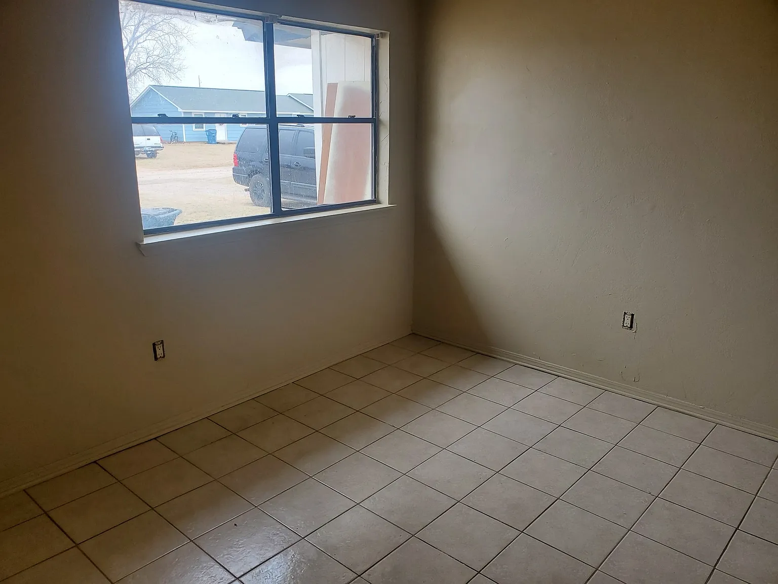 East County Estates Triplex — Photo 2