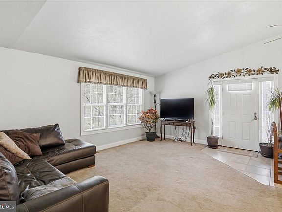 5th image of 3837 Graces Cabin Rd