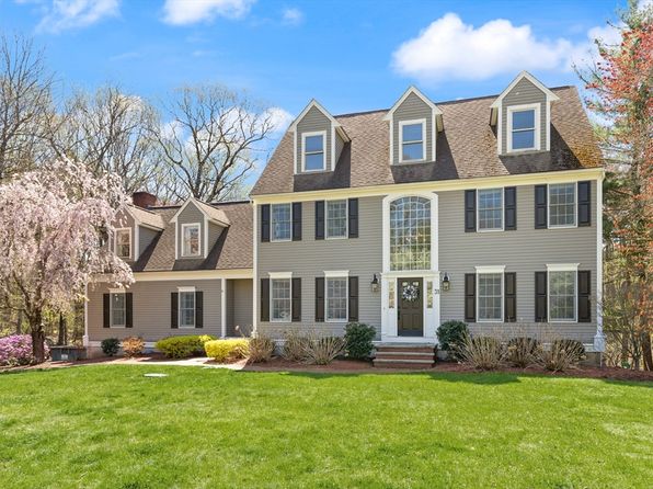 31 Riverside Ter, North Easton, MA 02356