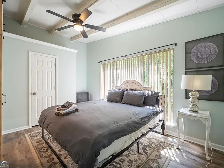 3175 Westwood Dr — Photo 14