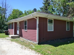 220 Riley Ave, Lockport, IL 60441