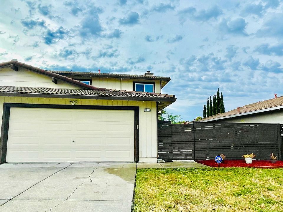 1st image of 7015 Wineberry Way