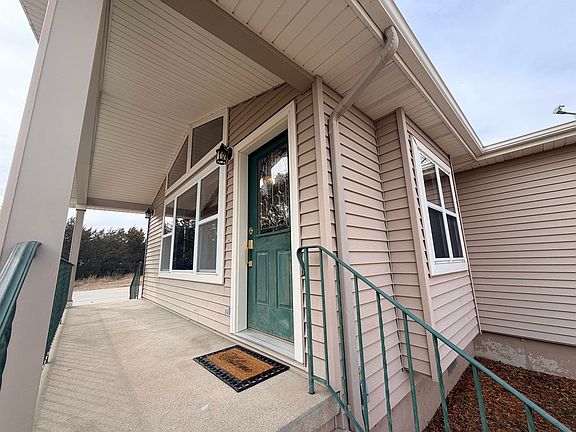 3rd image of 5504 SW Ridgecrest Circle