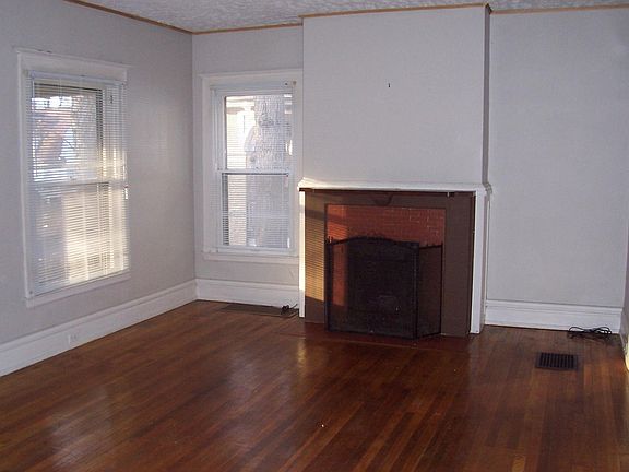 2nd image of 308 Fuller Ave SE