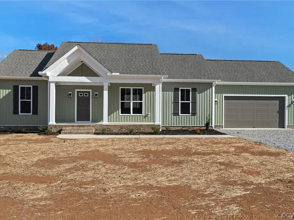 326 Moore Rd, Farmville, VA 23901