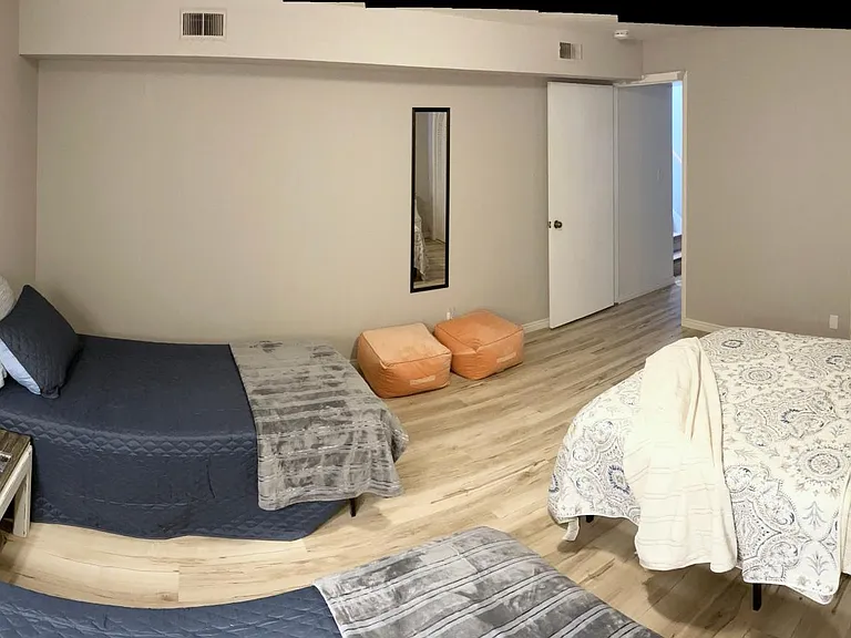 2009 Hillcrest Dr — Photo 12