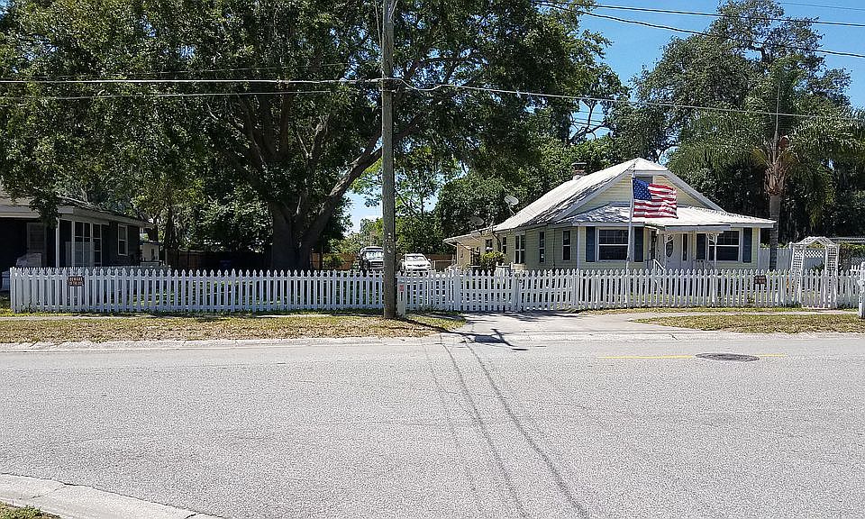 2nd image of 1002 Sumner St