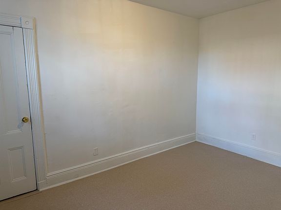 4th image of 706 24th St APT 1