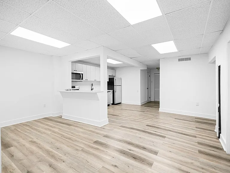 104 Jefferson St #1 — Photo 4