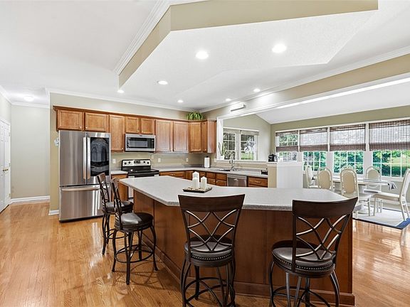 4th image of 106 Valleybrook Dr