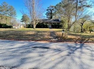 2934 Knollberry Ln, Decatur, GA 30034