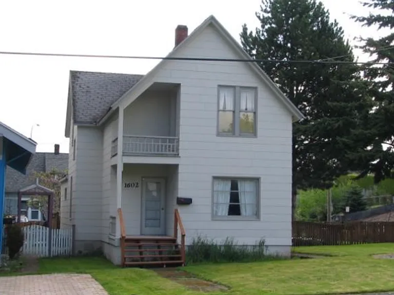 1602 James St — Photo 1