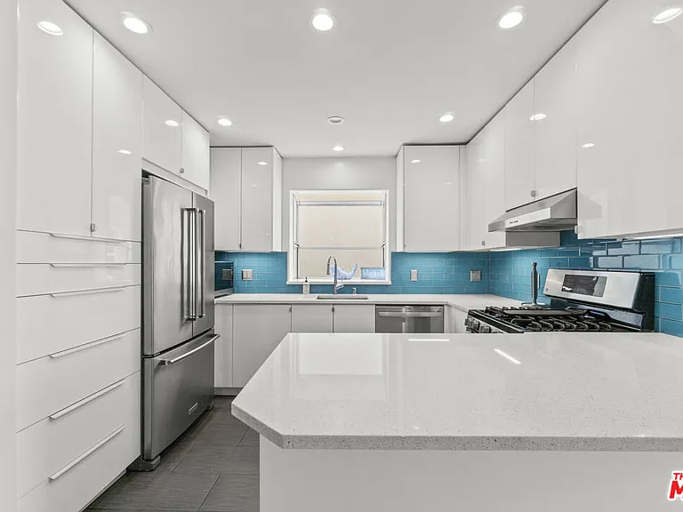 123 Galleon St #B — Photo 8