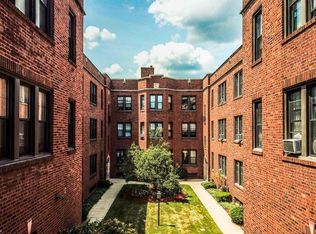 1320 Chicago, Evanston, IL 60201