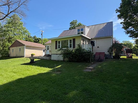 3rd image of 75 Haynes Rd