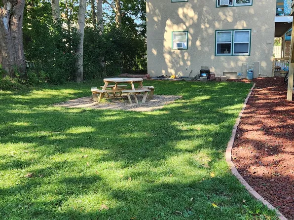 west218, 218 W Ave S APT 2, La Crosse, WI 54601