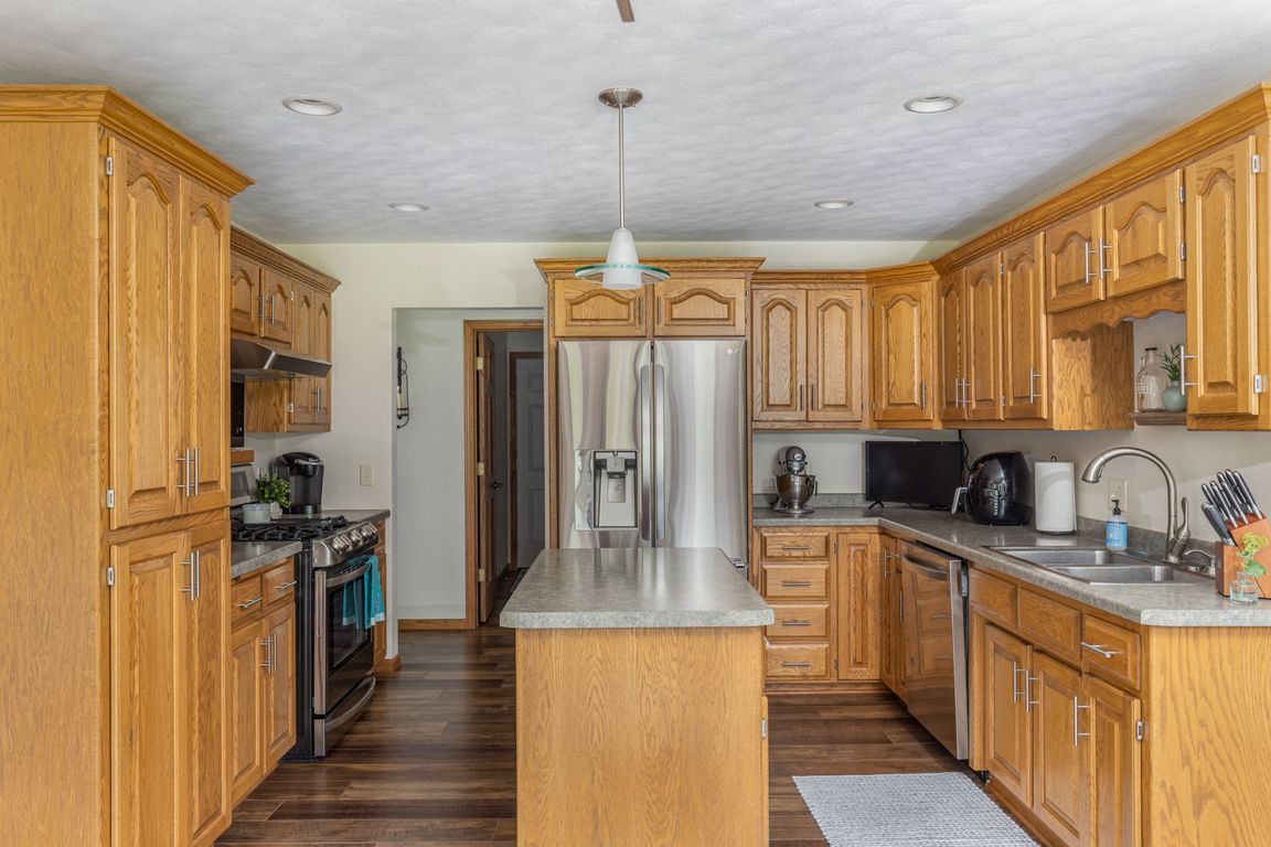W5926 Strawflower Dr, Appleton, WI 54915 MLS 50291673 Zillow