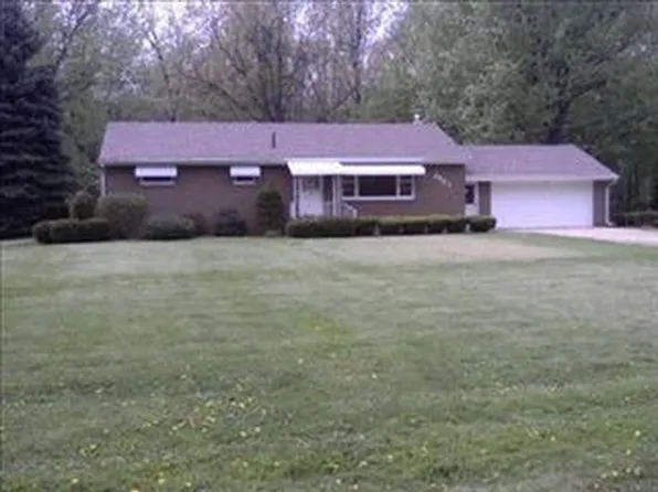 2701 Douglas Rd, Ashtabula, OH 44004