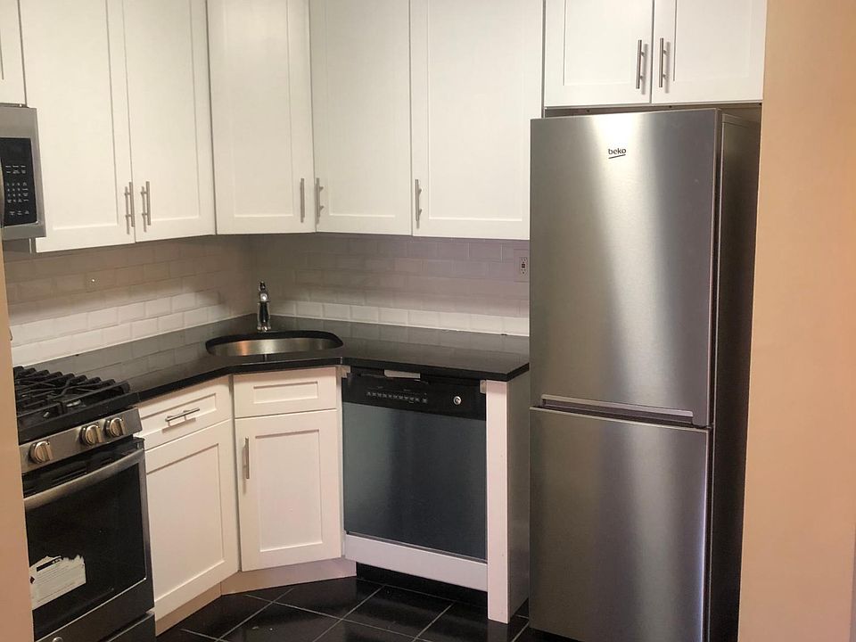 1st image of 14016 34th Ave APT 1115