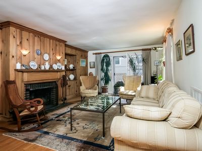 16 Woods End Rd, Hartsdale, NY, 10530