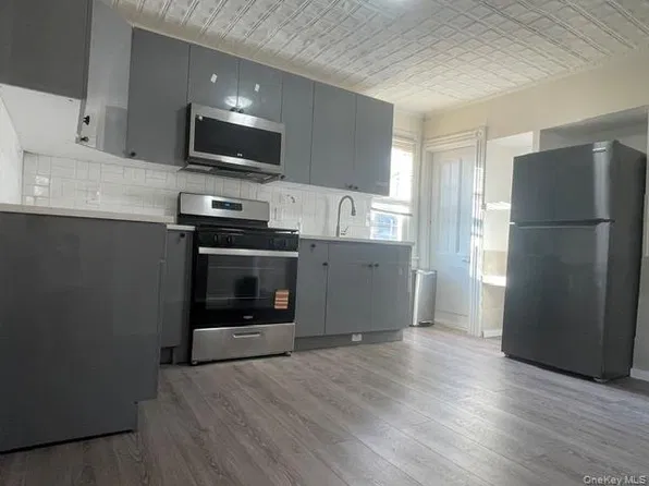 (undisclosed Address), Yonkers, NY 10701