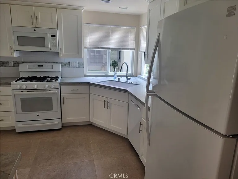 19467 Eagle Ridge Ln — Photo 2