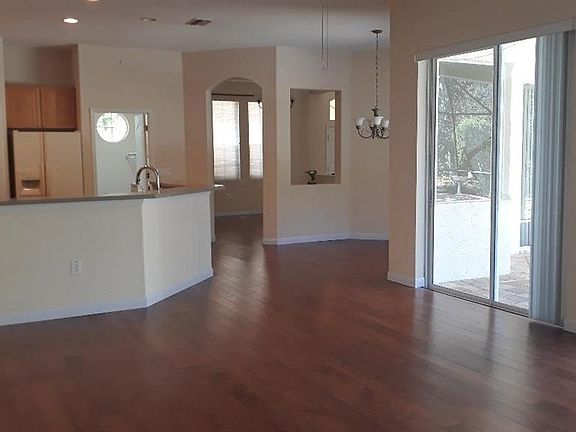 5th image of 2920 Hampton Pl