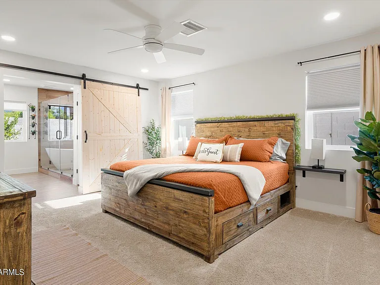 1027 W Peralta Ave — Photo 35