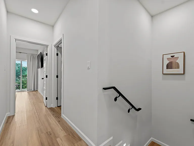 8101 N 23rd St #19 — Photo 33