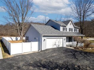 325 Lakeview Dr, Washington, PA 15301