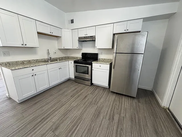 1605 E Crown — Photo 8