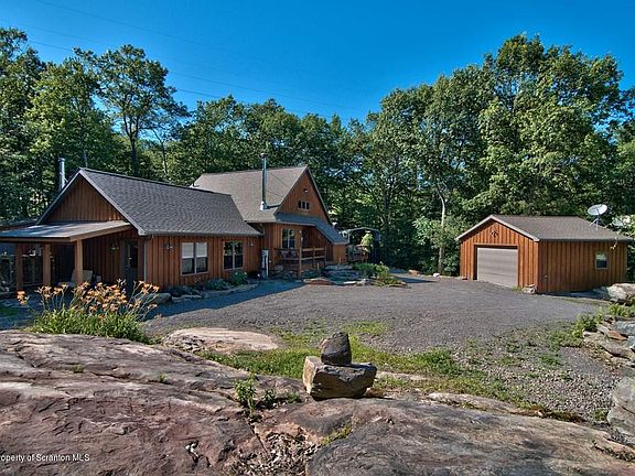 2nd image of 1 Stony Creek Way