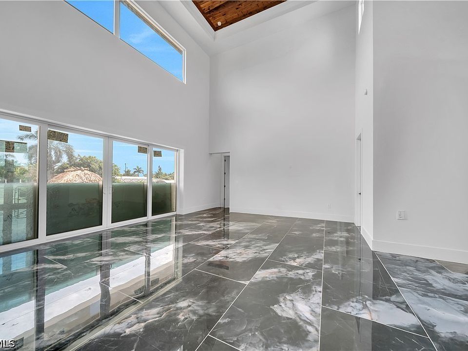 1st image of 1732 Cascade Way N