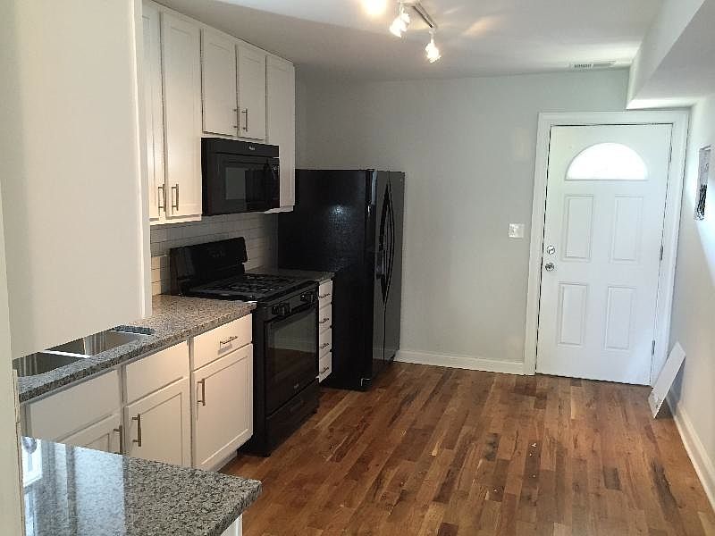 1st image of 1646 N Fairfield Ave APT 3