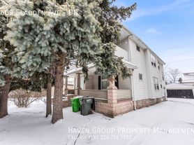 9609 Sladden Ave, Cleveland, OH
