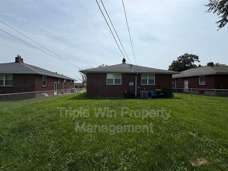 937 Chain Of Rocks Dr — Photo 6