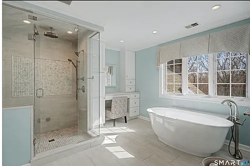 7 Caleb Ct Photo 1
