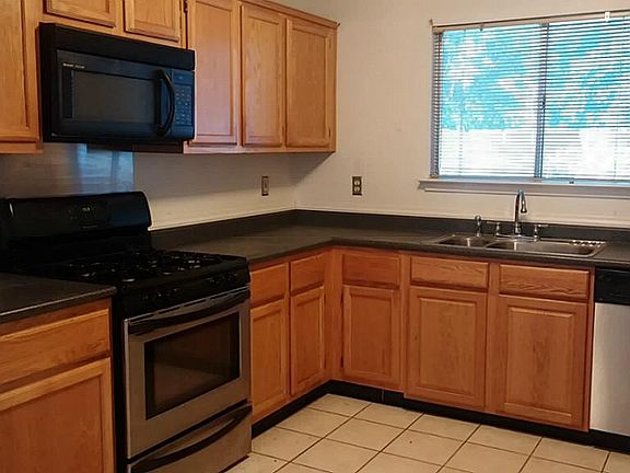 2nd image of 7109 Goldendale Ct