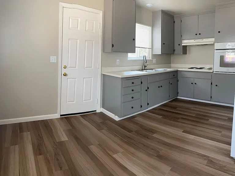1457-1459 Plumas Ln — Photo 3