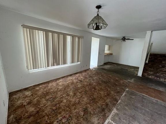 5th image of 18505 Mayall St Unit C