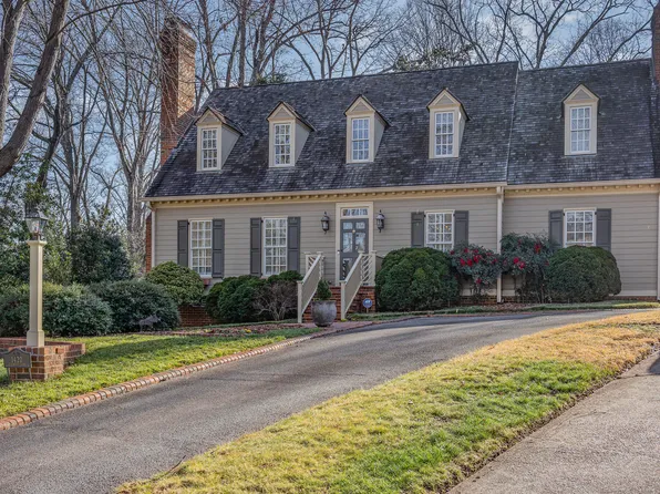 1420 Dogwood Ln, Raleigh, NC 27607