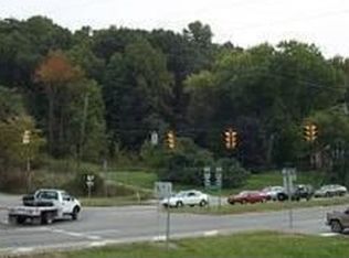 877 Niles Rd SE, Warren, OH 44483