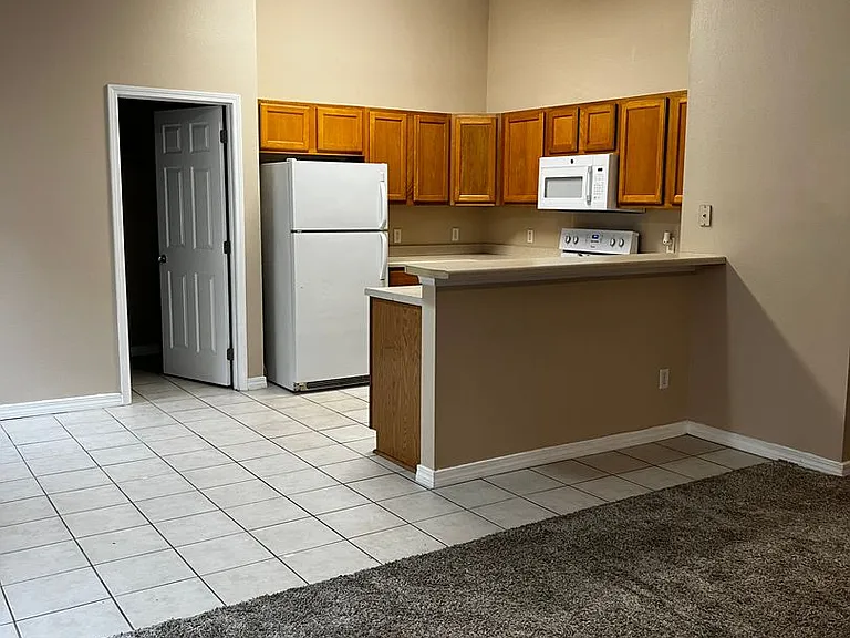 7459 Harvest Village Ct — Photo 2