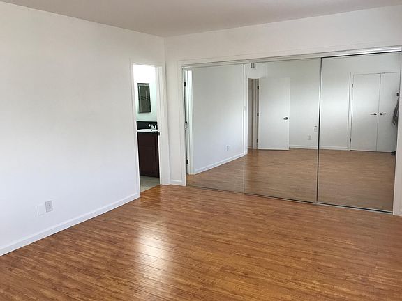 5th image of 1330 N Sweetzer Ave APT 304