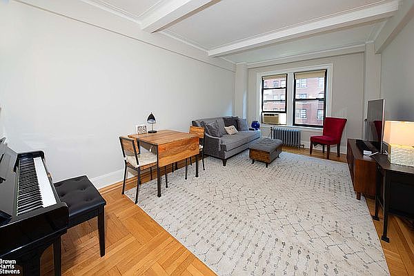 1st image of 328 W 86th St APT 7B