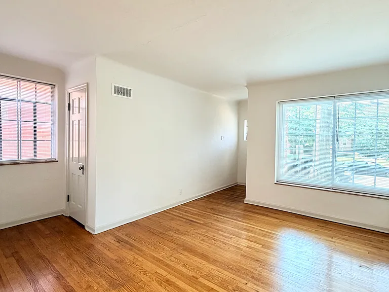 6337 Sutherland Ave #1F — Photo 7